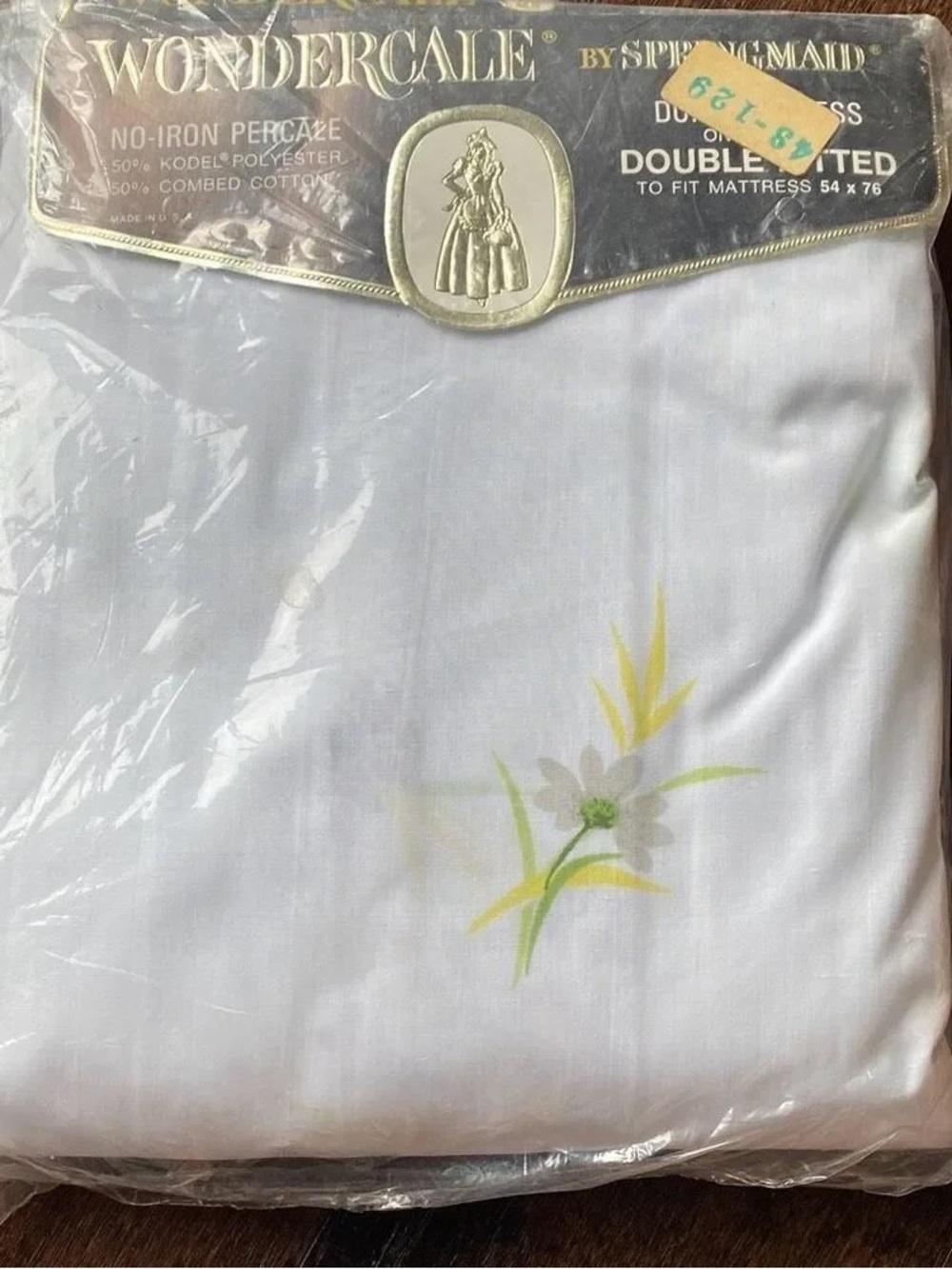 Wondercale White Floral Comforter - White with Yellow & Green Accent
